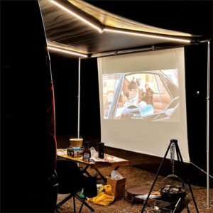 Écran de projection extensible pour camping-car, vue arriere