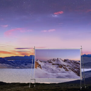 Écran de projection extérieur 70 pouces pour camping, vue de profil